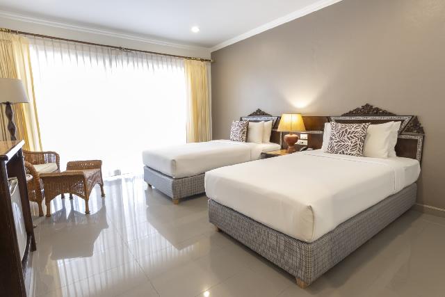 Sabai Sabana Pattaya-Deluxe Pool View (Twin Bed)